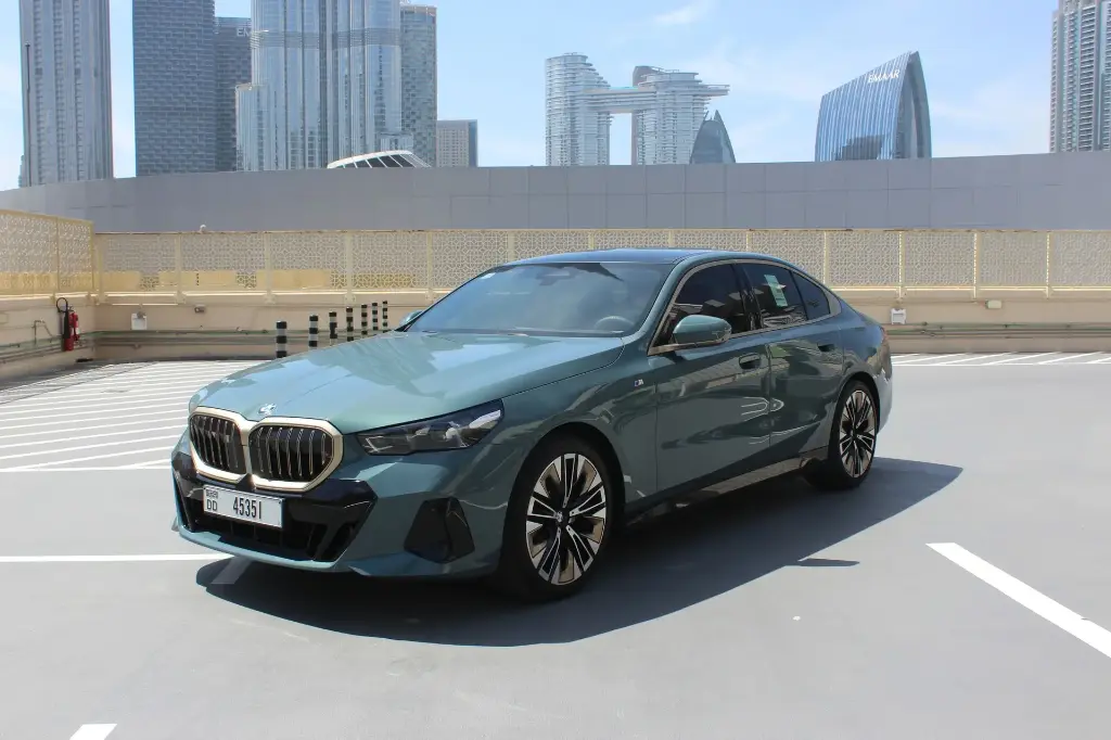 BMW G60 520i M Sport Titanium 2025