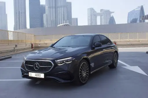 Mercedes E 300 2025